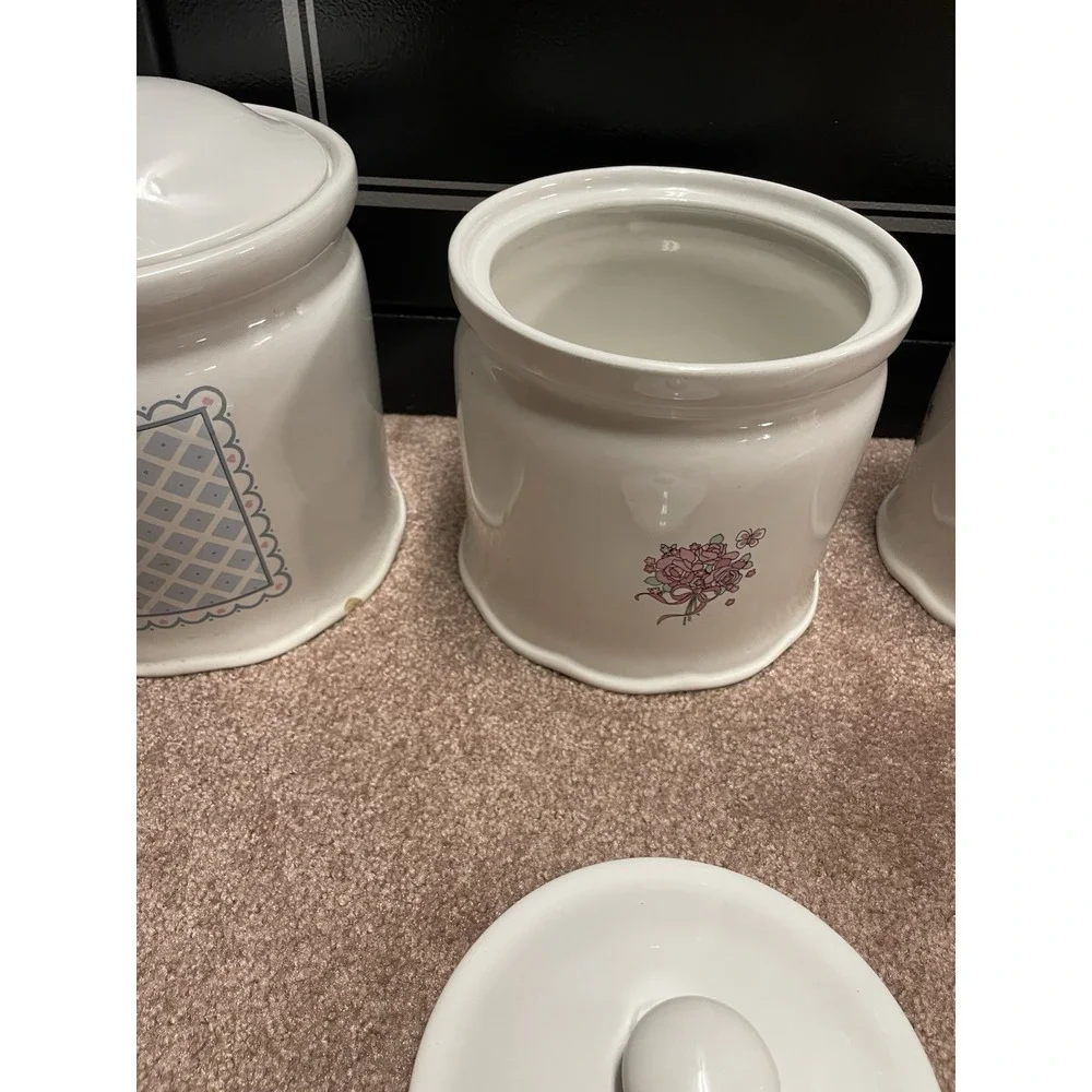Vintage Cottagecore Hearts & Roses Canister Set Trenditions Set 4 Baskets & Lids